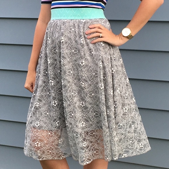 LuLaRoe Dresses & Skirts - LuLaRoe Lola Skirt